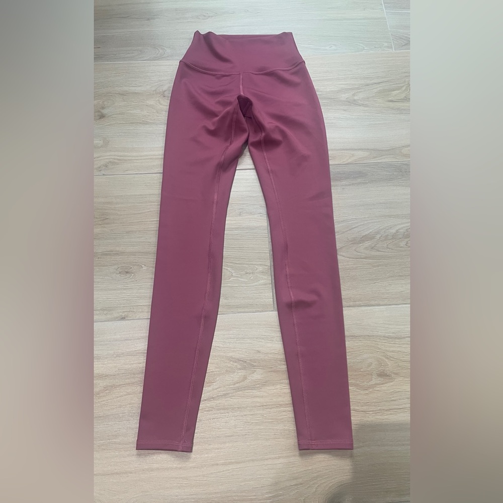 ALO Yoga Dusty Rose Leggings Sz XS 27” inseam - Picture 1 of 4